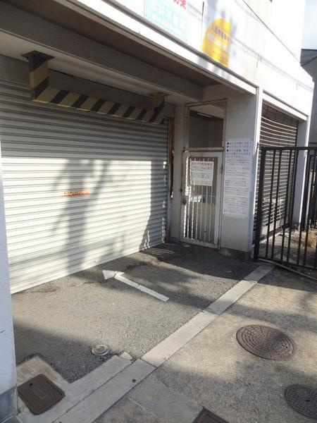 グリーンパークハイツの駐車場|★駐車場完備★