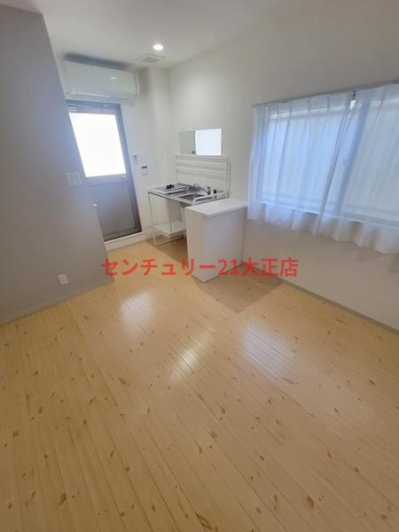 ポートワンの洋室