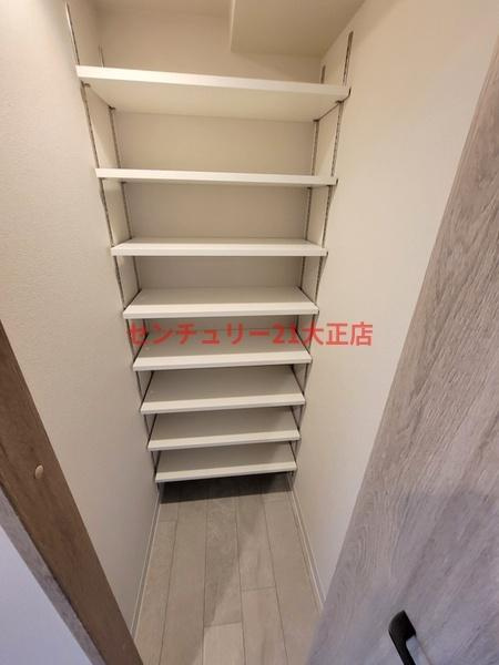 Louis Residence 弁天町の収納|★シューズインクローゼットはこんな感じ★