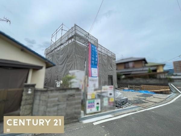 岩出市西国分第1-1号棟　新築戸建