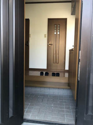 【玄関】 | 緑が丘２丁目戸建
