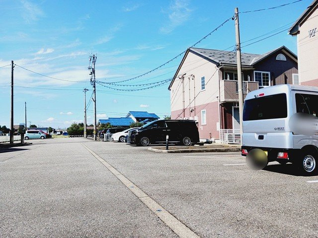 リバーサイド・ドリームⅤの駐車場|駐車場があるので、車を買う予定の方も安心です
