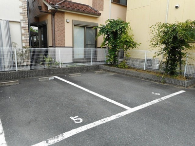 【駐車場】 | メゾン・フルール