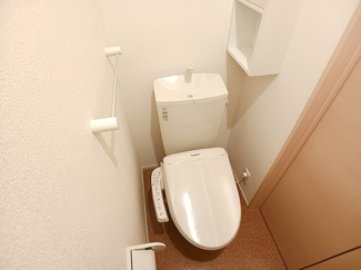 【トイレ】 | サンリット・ガーデンⅡ | ゆったりとした空間のトイレです