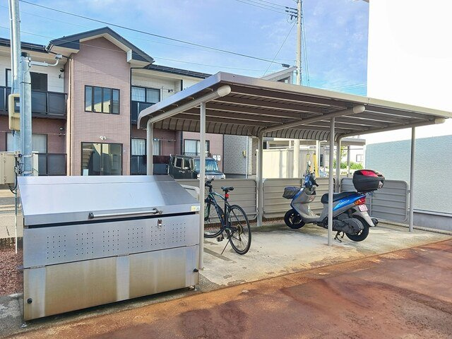 サンク・グランデのその他