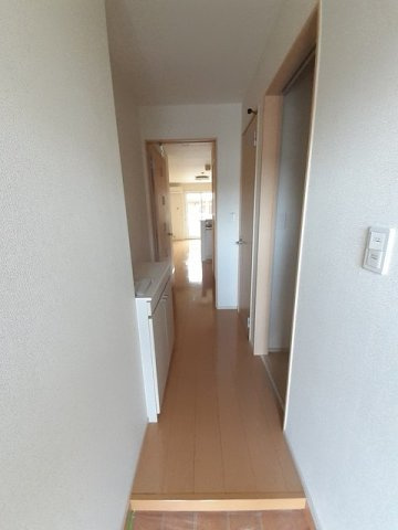 エルファロ　Ａ棟の玄関