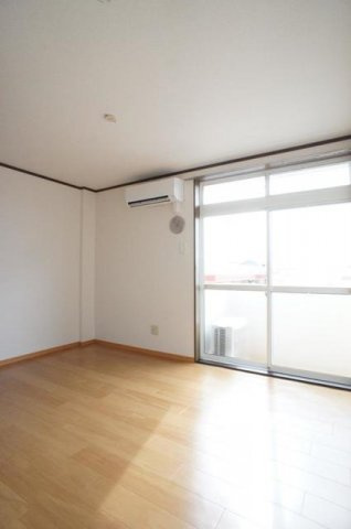 マリンシティＳＨＩＯＤＡ　Ａの居間・リビング