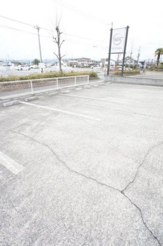 マリンシティＳＨＩＯＤＡ　Ａの駐車場