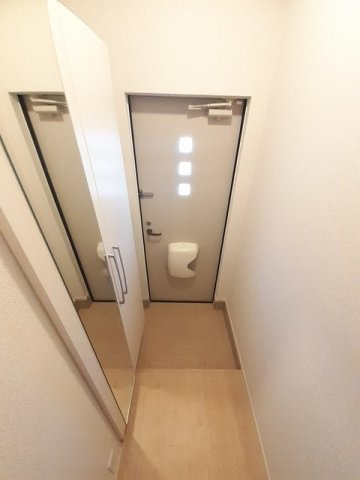 クレールⅤ　Ａの玄関