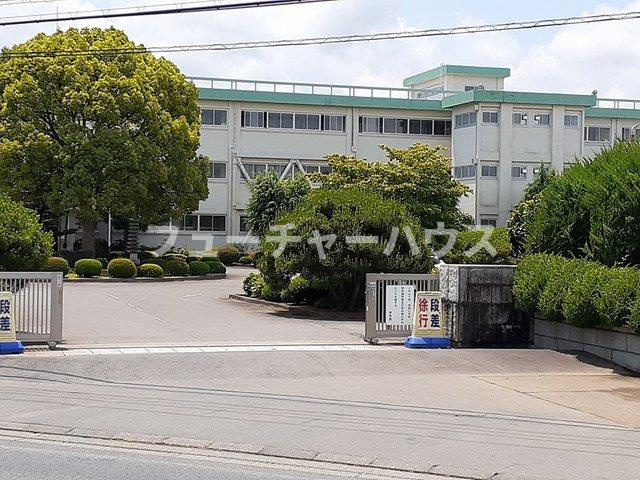 ジャン・ラフィネの周辺|茨城県立石岡商業高等学校まで712m