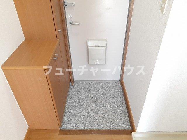 ＳＡＮ－ＥＩハイツＢの玄関|シンプルで使いやすい玄関です
