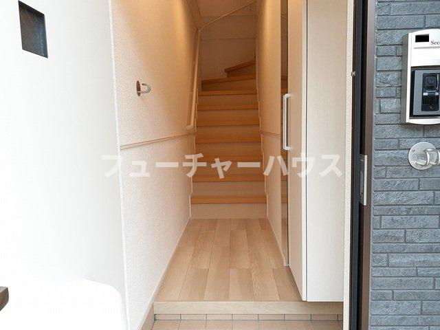 セレーノ　セカンドの玄関
