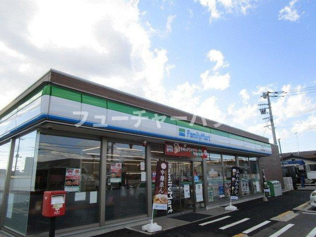 セレーノ　セカンドの周辺|ファミリーマート足崎店まで320m