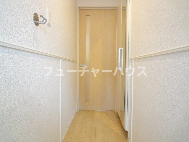 エテルノ・フィオーレ　Ｂの玄関