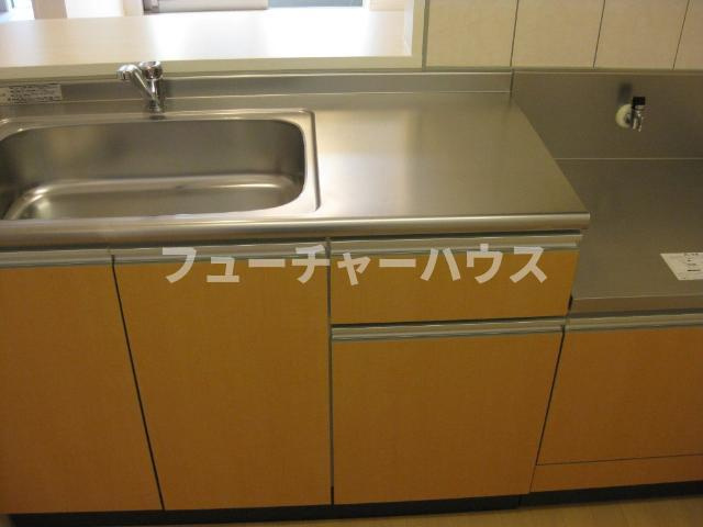 ウッドクイーンⅡ（ｗｏｏｄ　ｑｕｅｅｎ　Ⅱ）のキッチン|キッチン