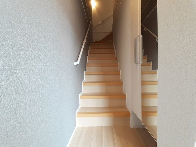 シャルマン・カメリア　Ｂの玄関