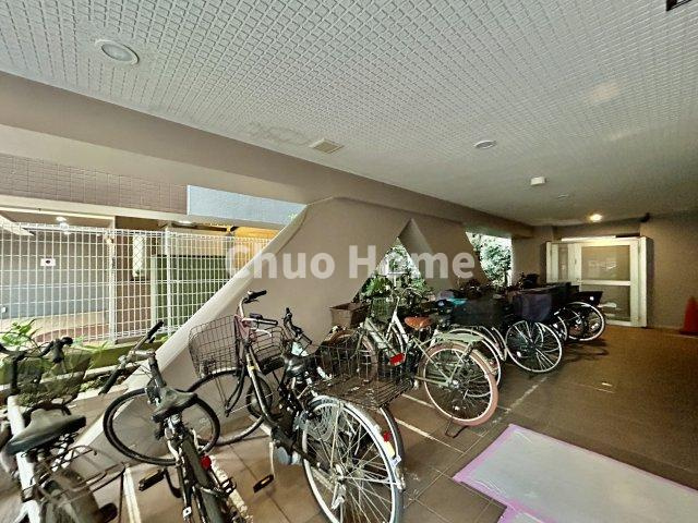 ドムール三ノ輪の駐輪場|【自転車置き場】最新の空き状況や費用などの詳細は担当スタッフまでお問い合わせください。
