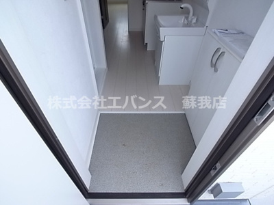 【玄関】 | ベイヒルテラス | 収納もある玄関です