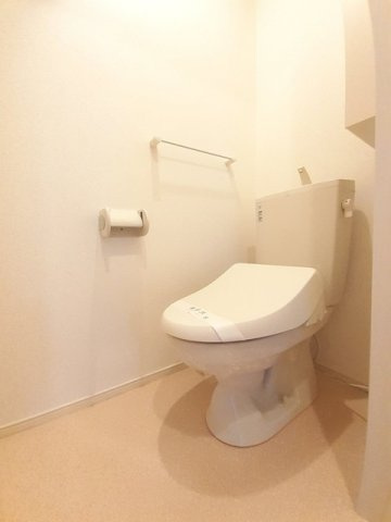 ボヌール・ジェイ　Ⅱのトイレ|コンパクトで使いやすいトイレです