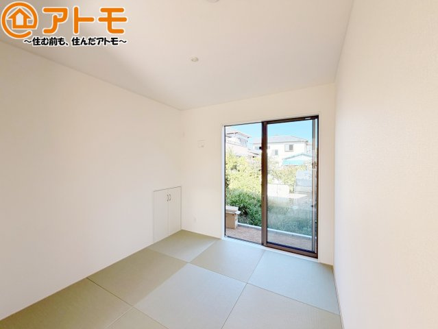 【子供部屋】 | 駿河区広野第10　新築戸建　全1棟 | 和室は小さなお子様が転んでもやわらかくて安心！お昼寝スペースやプレイルームとしても活躍します♪