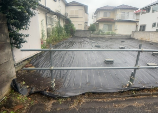【外観】 | 隣家の土地はどうなっているのか、生活利便施設が近くにあるのか、学校まで近いかなど、お客様のライフスタイルにあわせたイメージが重要です。また、近くにあると困る施設が近くにないかも確認するといいでしょう。