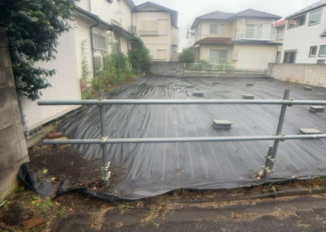 【外観】 | 家を建てる前提で土地を探している場合、地盤の丈夫さは譲れない条件の一つです。地盤が脆弱だと追加工事が必要となります。また、過去に地盤沈下や液状化現象を起こした土地は、できるだけ避けた方がいいでしょう。