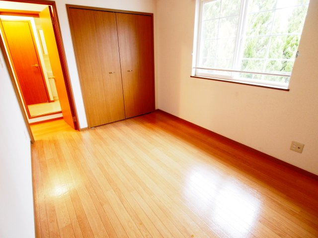 グリーンパレス　B棟の寝室