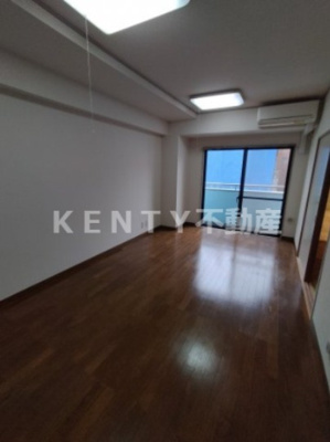 【居間・リビング】 | 蓮沼パークハイツ | ゆったりとしたリビングです