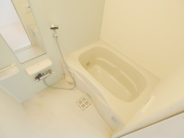 ステップ.1の浴室