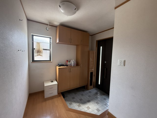 米野木町北山貸家Ⅱの玄関
