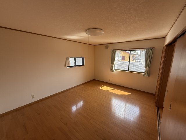 米野木町北山貸家Ⅱの洋室|2階10帖