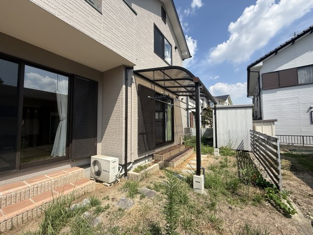 米野木町北山貸家Ⅱの庭