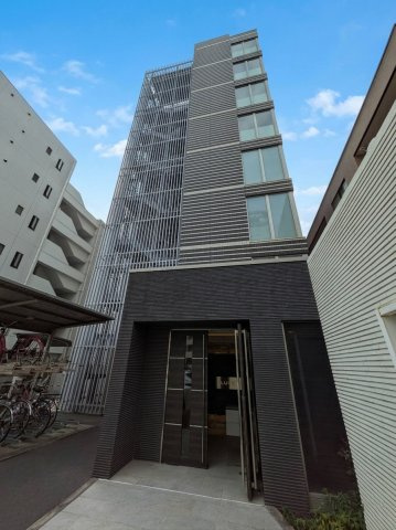【外観】 | ＬＵＭＩＥＲＥ | 落ち着いた雰囲気の外観です