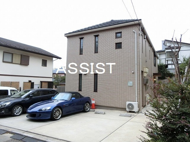 ラシーネはけの森の駐車場