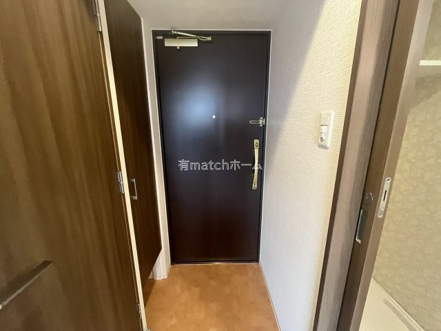 Luxe玉造南の玄関