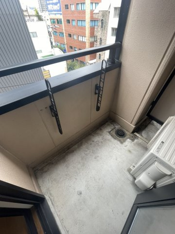 COURT CONDOHRのバルコニー