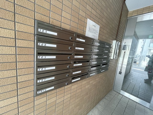 ピュアパレスⅡのエントランス