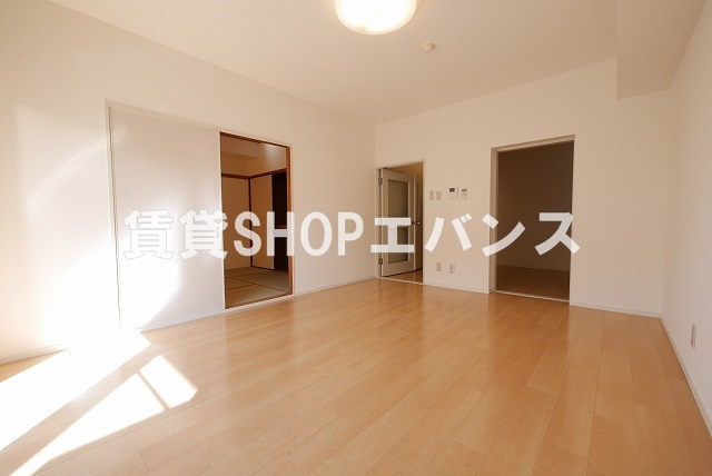  | コリンヌ津田沼