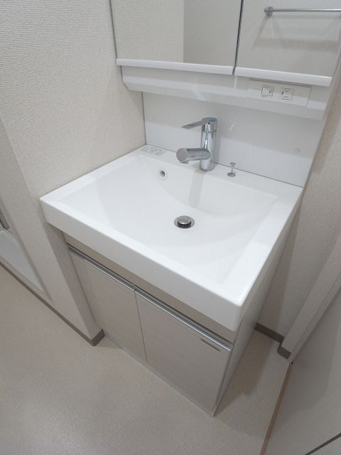フジパレス出屋敷Ⅱ番館の洗面所