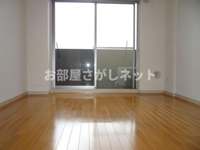 ステージファースト小石川【おとり物件なし】#学生・社会人にオススメ！初期費用分割払いOK！の居間・リビング