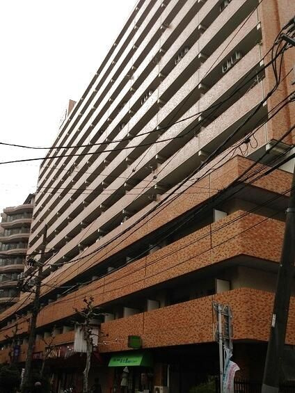 ライオンズステーションプラザ両国の外観