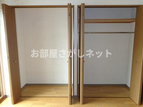 桜木町堂ノ下マンション【おとり物件なし】#学生・社会人にオススメ！初期費用分割払いOK！の収納|クロゼット　※2015年4月撮影