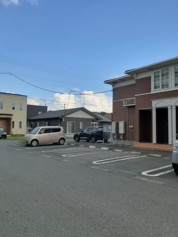 セントプリムローズⅠの駐車場