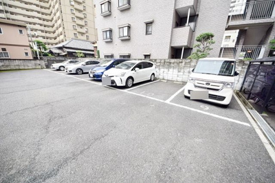 【駐車場】 | アーバンビュー本川越 | 駐車場があるので、車を買う予定の方も安心です
