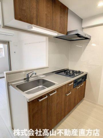 直方市大字下新入の賃貸マンションのキッチン