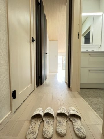 【玄関】 | ビオ八多町 | ビオ八多町(Good Home)