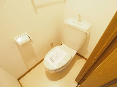 【トイレ】 | 上野マンション | コンパクトで使いやすいトイレです