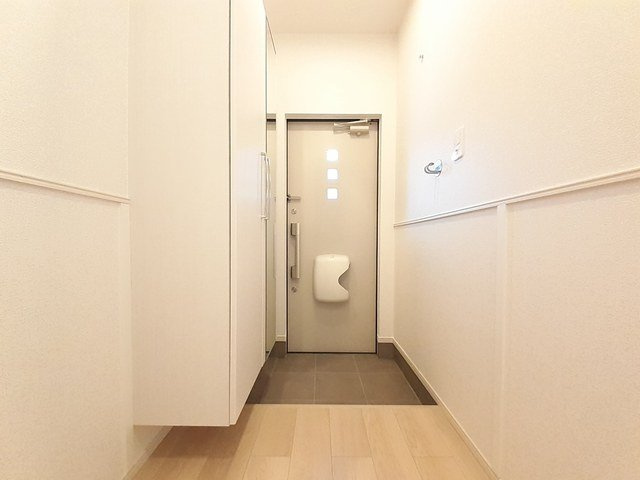 【玄関】 | アルシオーネ　Ｂ | きれいな玄関です