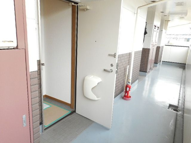 フラワー四季Ⅱの玄関