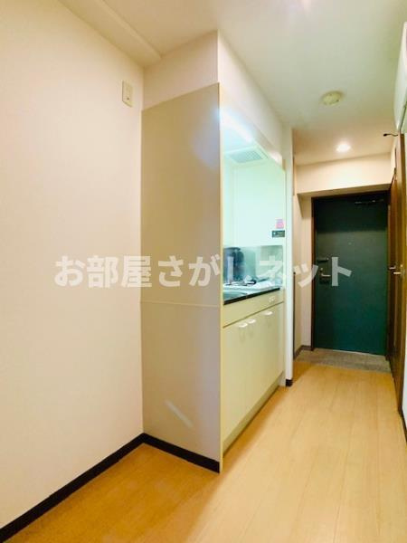 イーストコート芝【おとり物件なし】#学生・社会人にオススメ！初期費用分割払いOK！の居間・リビング